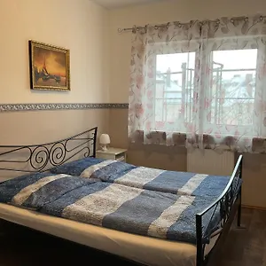 Hostel Pension&hostel Anna - Monteurzimmer, München