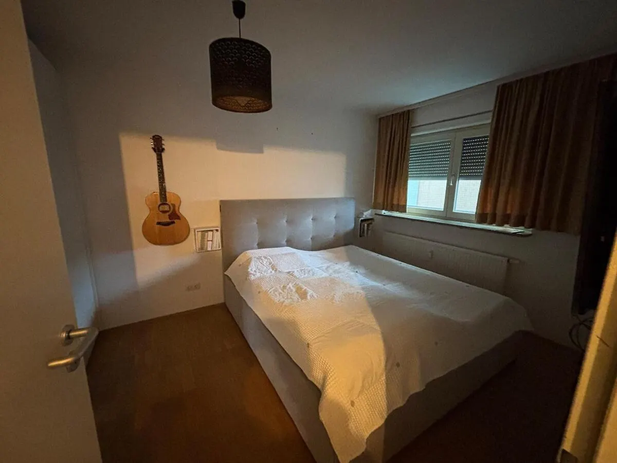 55 M2 Sunny Westend Flat Munich 0*,  Germany