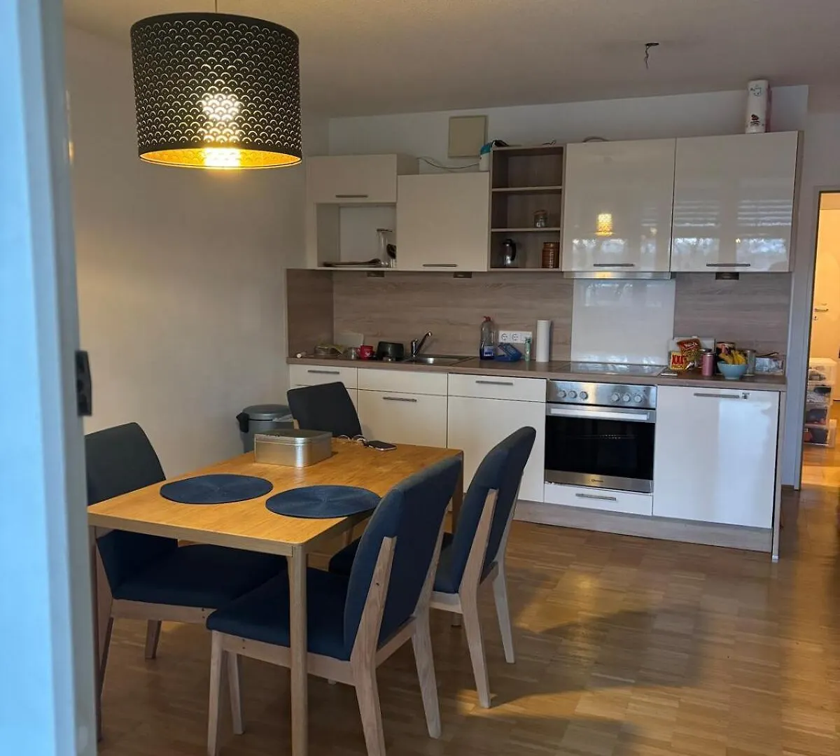 55 M2 Sunny Westend Flat location